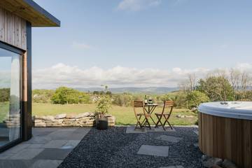 Chalet for 2 People in Mid-Wales, Ceredigion, Photo 4