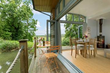 Glamping for 6 People in Fordingbridge, New Forest National Park, Photo 1