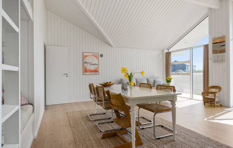 Ferienhaus für 8 Personen, mit Sauna und Terrasse sowie Garten, kinderfreundlich auf Møn - 4