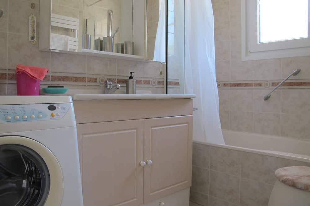 Apartamento entero, Très bel appartement 2 pièces proche de la mer et des commerces in Agay, Saint-Raphaël (Var)