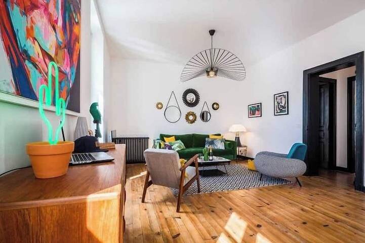 Gîte pour 6 personnes, avec balcon dans La Gare Du Midi Biarritz