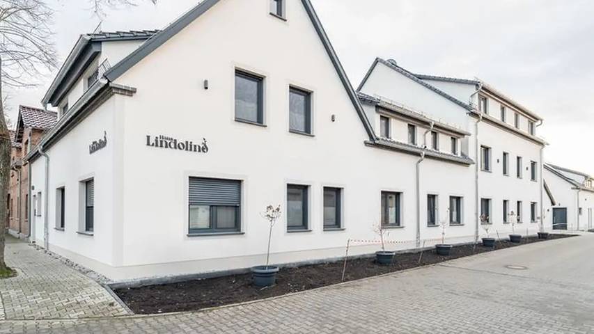 Ferienwohnung für 7 Personen, mit Balkon und Whirlpool sowie Pool und Sauna in Elsterheide