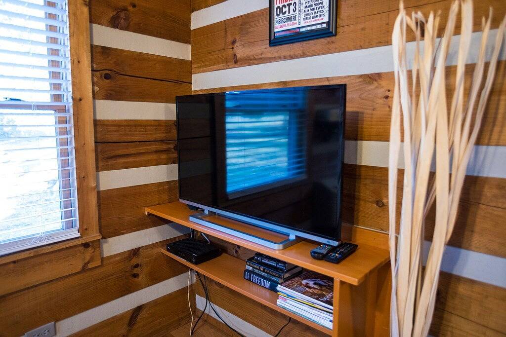 Log Cabin for 3 Guests in Nashville, Tennessee