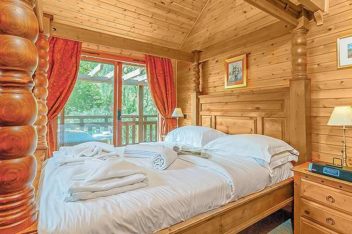 Vacation rental for 2 people, with Sauna in Surrey Hills