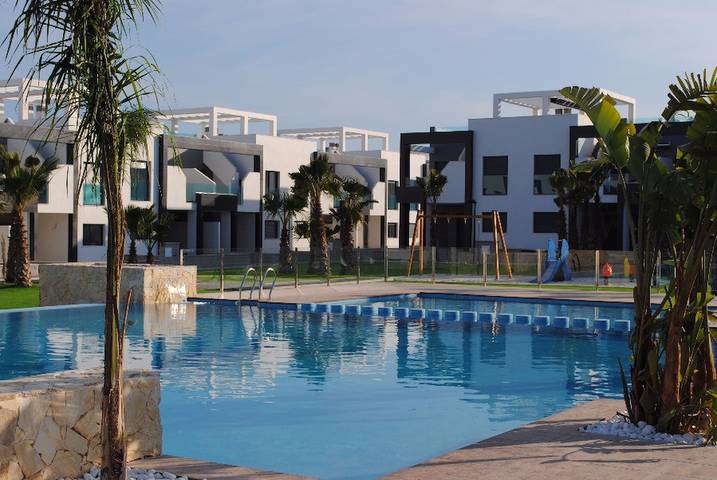 Apartamento de vacaciones para 4 personas, con piscina para niños además de balcón y jardín, Familias con niños - 1
