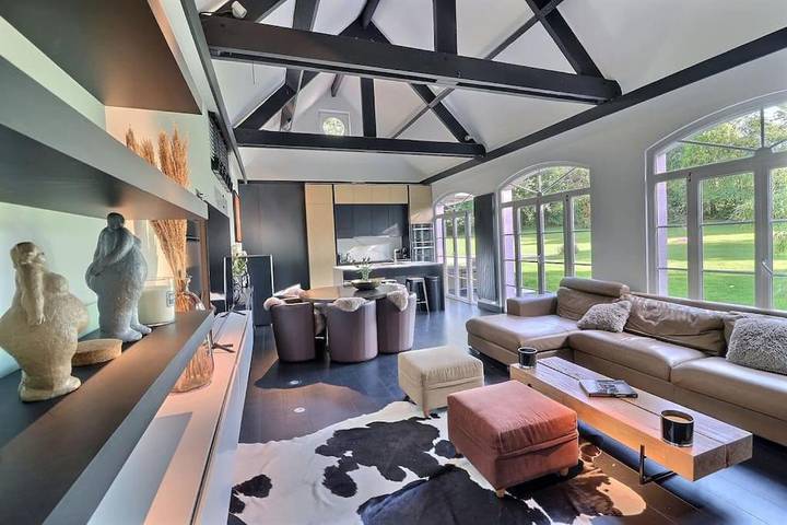 Chalet pour 8 personnes, avec Terrasse et Jardin dans Genval