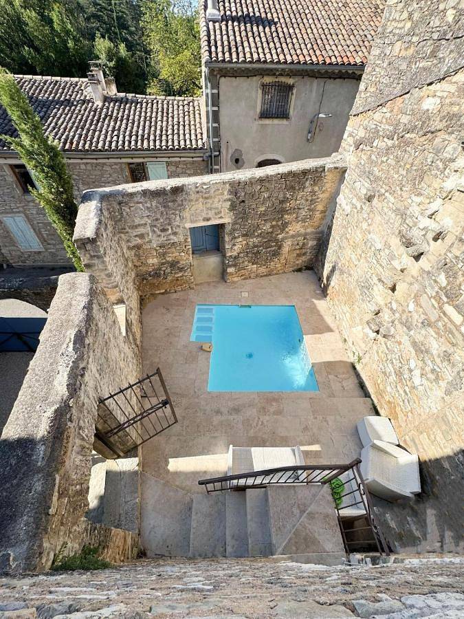 Location de vacances pour 8 personnes, avec piscine ainsi que balcon et vue, adapté aux familles à Saint-Maurice-de-Cazevieille - 2