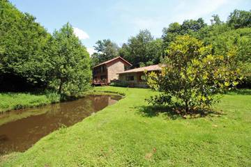 Gîte for 11 Guests in Saint-Gence, Haute-Vienne, Picture 2