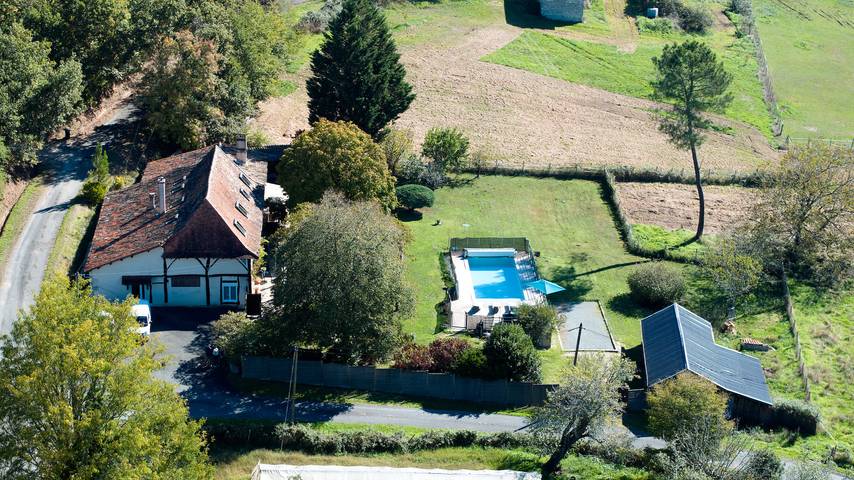 Maison de vacances pour 18 personnes, avec jardin, animaux acceptés dans Périgord Blanc