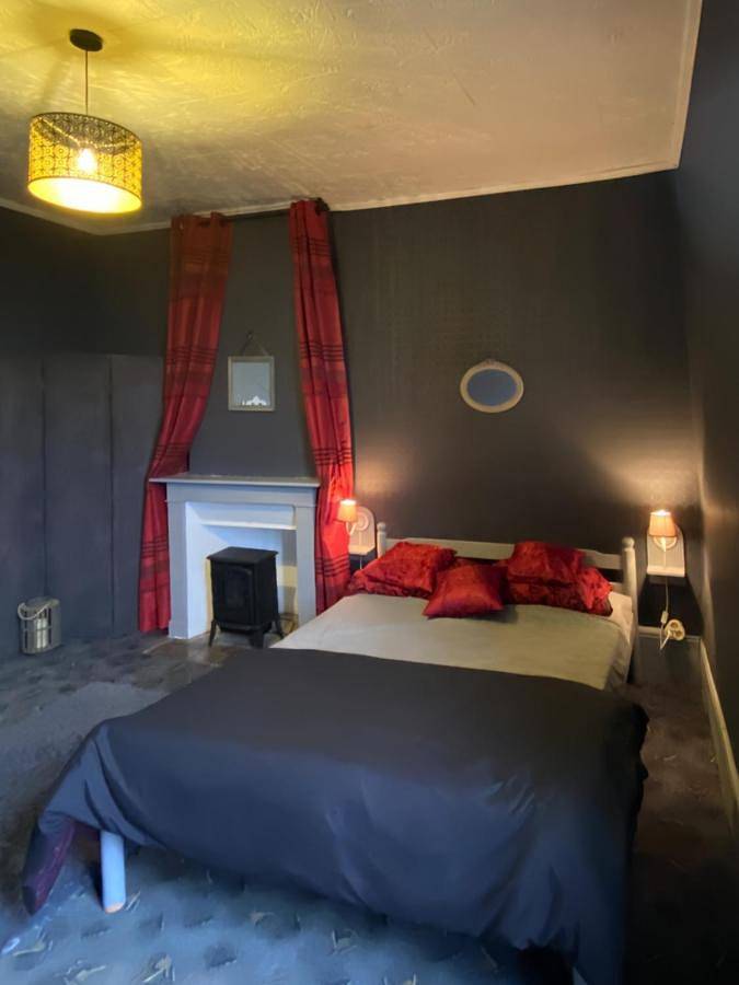 Appartement de vacances entier, Chambre Anthracite in Chénérailles, Région d'Aubussargues
