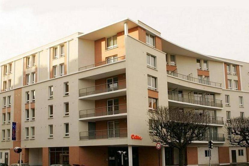 Massy Tgv Appart Suite Citea Affaires-Tourisme in Massy, Essonne