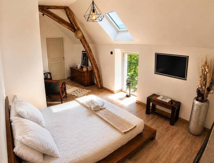 Location de vacances pour 3 personnes, avec jardin à Noyers-sur-Cher