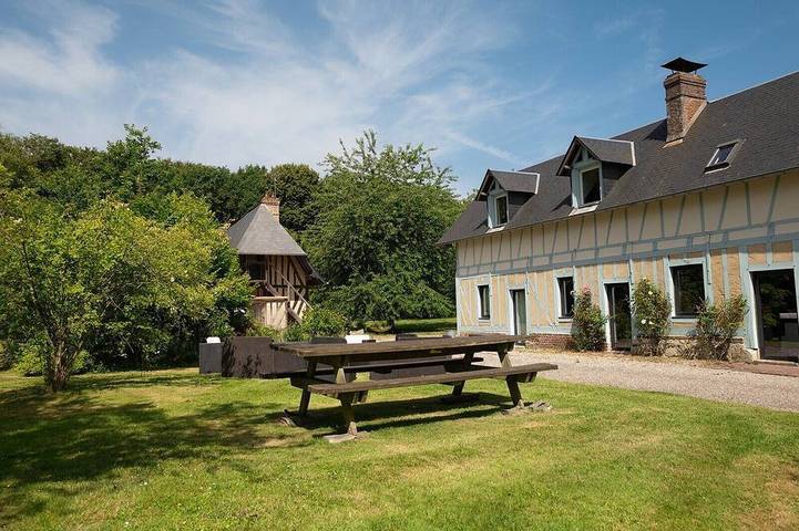 Location de vacances pour 13 personnes, avec Balcon et Jardin à Flancourt-Catelon