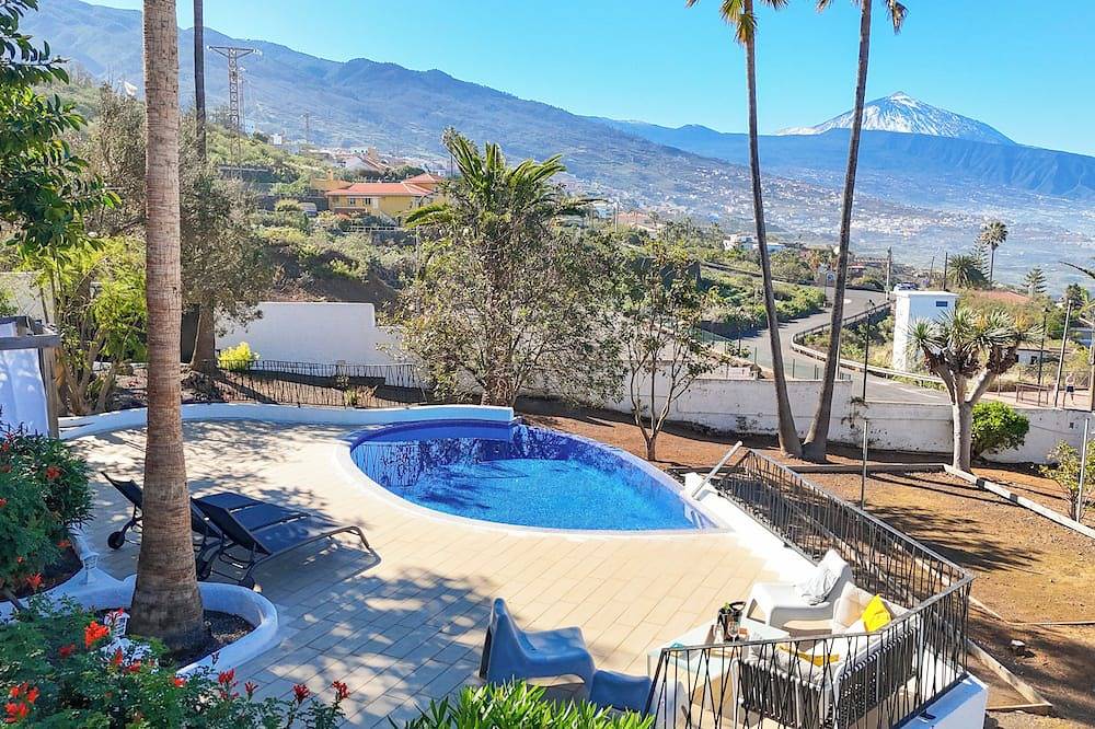Villa con jardín de 700 m2 con gran jardín y piscina infinity y barbacoa in La Matanza de Acentejo, Tenerife Norte