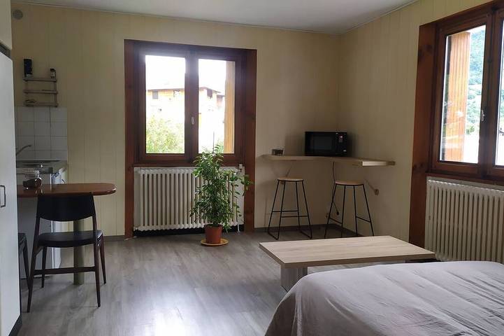 Gîte pour 2 personnes, avec balcon et jardin à Faverges - 2