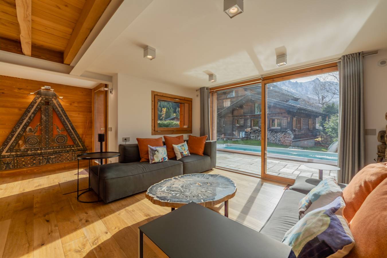 Luxury Mountain Chalet Pool Sauna Cinema in Les Grandes Montets, Chamonix