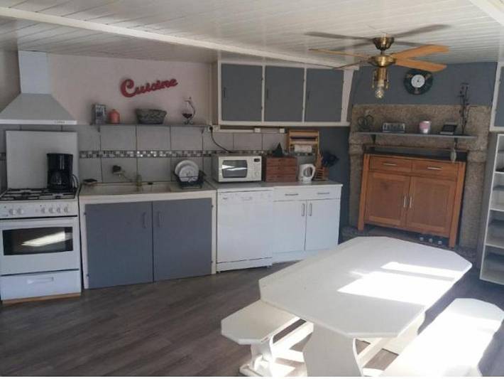 Gîte pour 2 personnes, avec terrasse et vue dans Le Buisson