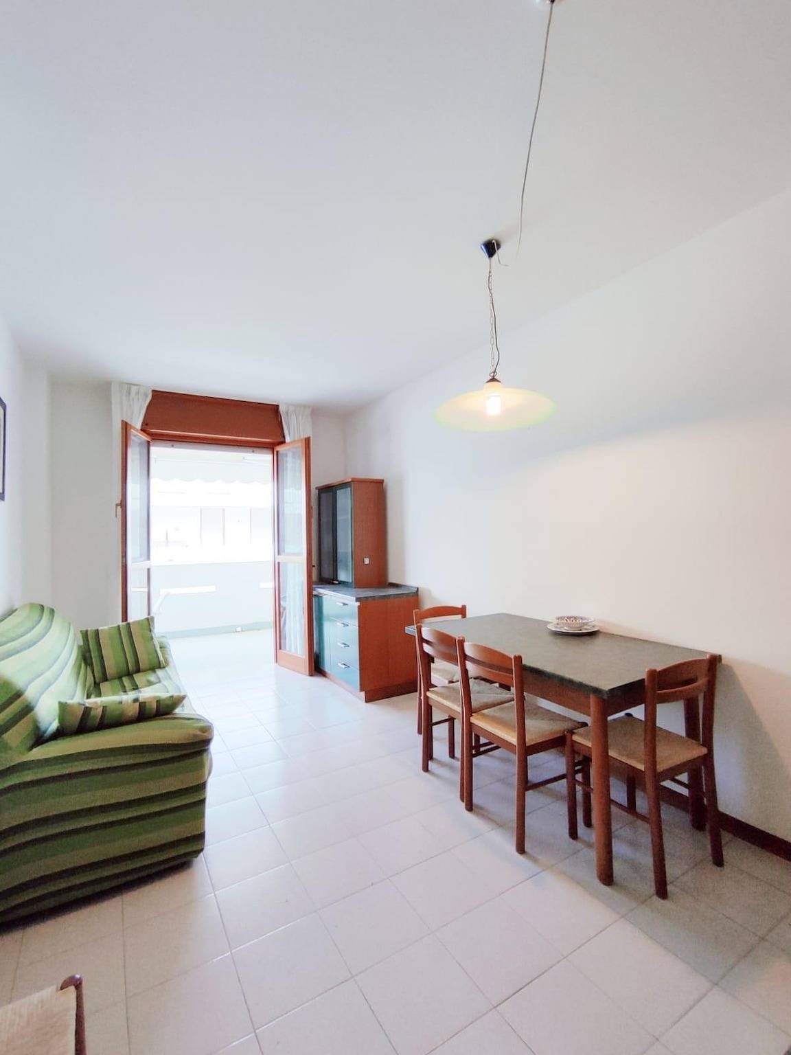 Ganze Wohnung, Gemütliches 70sqm Apt: AC, TV, Küche, Balkon, Nähe Brussa Strand in Bibione, Venedig Provinz