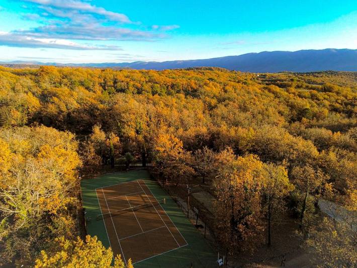 Gîte pour 4 personnes, avec jardin ainsi que vue et piscine à Caseneuve - 3