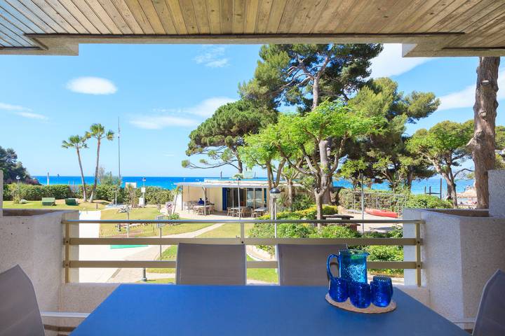 Apartamento para 6 personas, con jardín además de piscina para niños y terraza, Se admiten mascotas en Salou