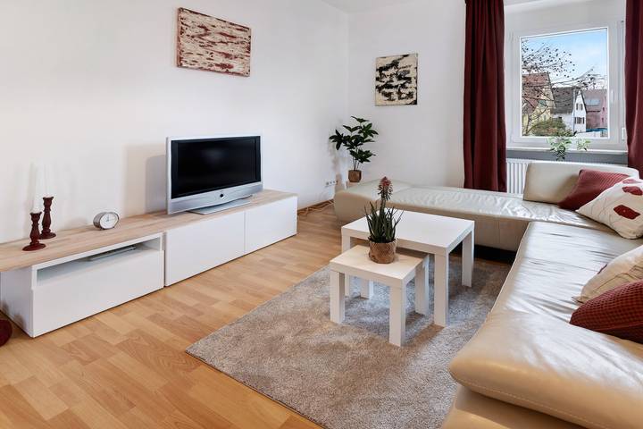 Ganze Wohnung, Ferienwohnung ‘Ankerplatz‘ mit Südbalkon in verkehrsberuhigter Gegend in Radolfzell, Radolfzell am Bodensee