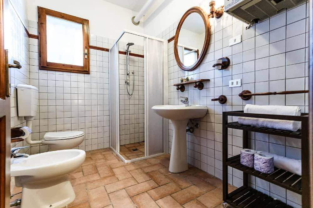 Tenuta \"Bouganville\" con terrazza in Montespertoli, Chianti