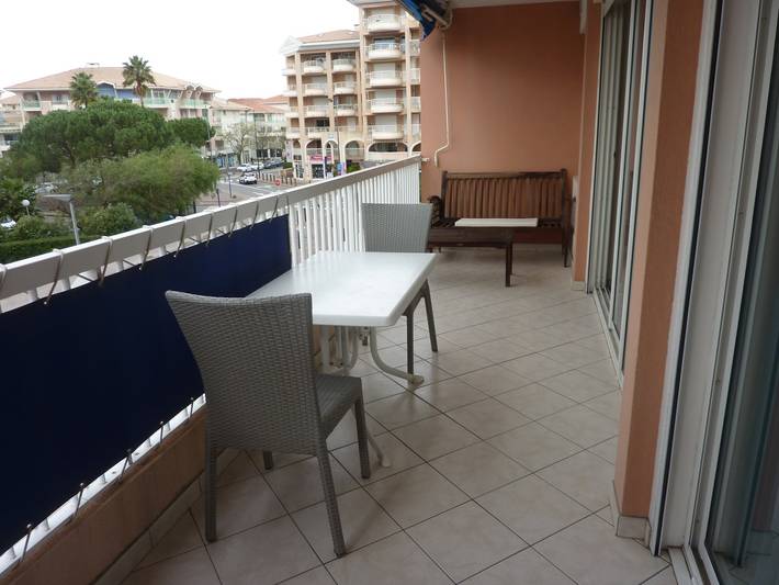 Gîte pour 4 personnes, avec balcon dans Plage Republique Frejus - 2