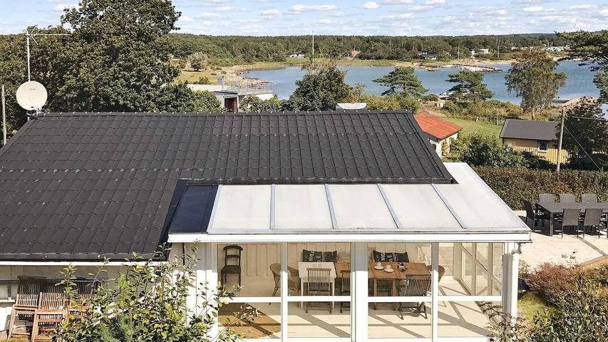 Vacation rental for 6 people, with view and yard as well as terrace, with pets in Sweden