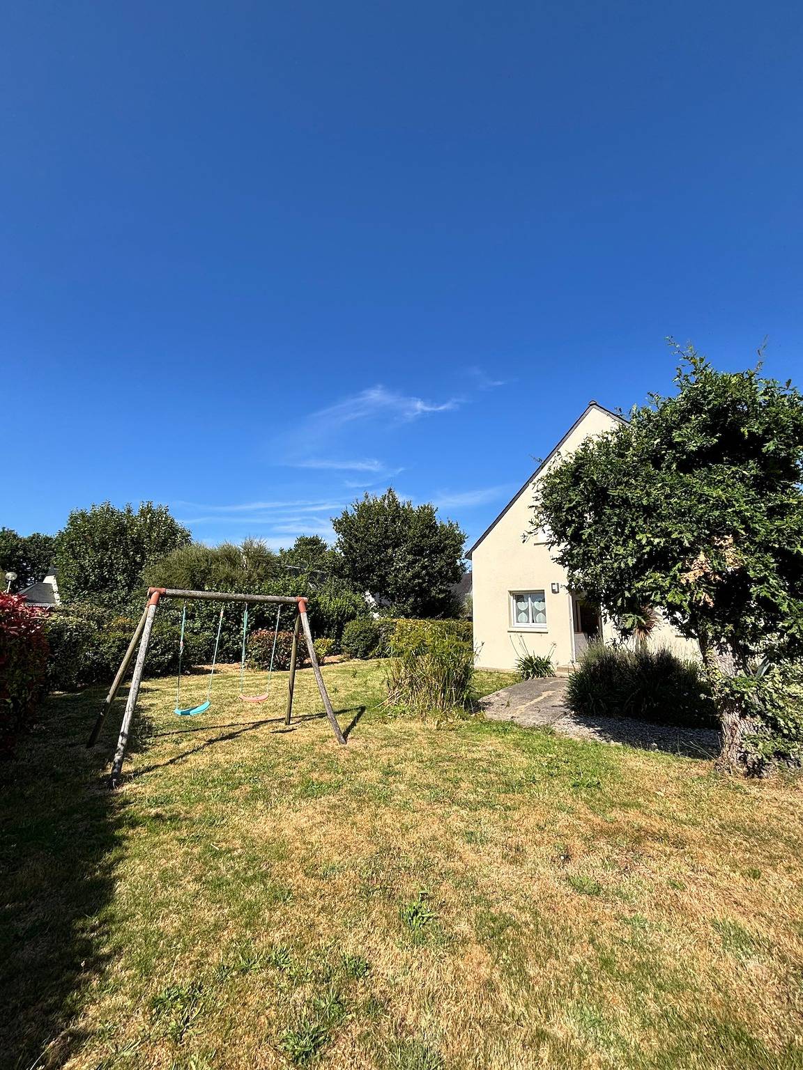 Casa vacacional 'Maison Gicquel' con terraza privada y jardín privado in Le Tour-du-Parc, Côte des Mégalithes