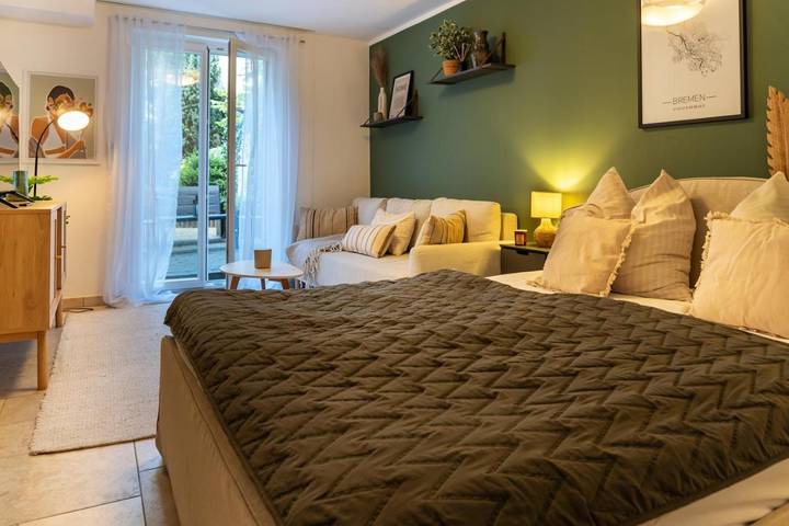 Ferienwohnung für 3 Personen, mit Ausblick und Garten sowie Terrasse in Neustadt Bremen