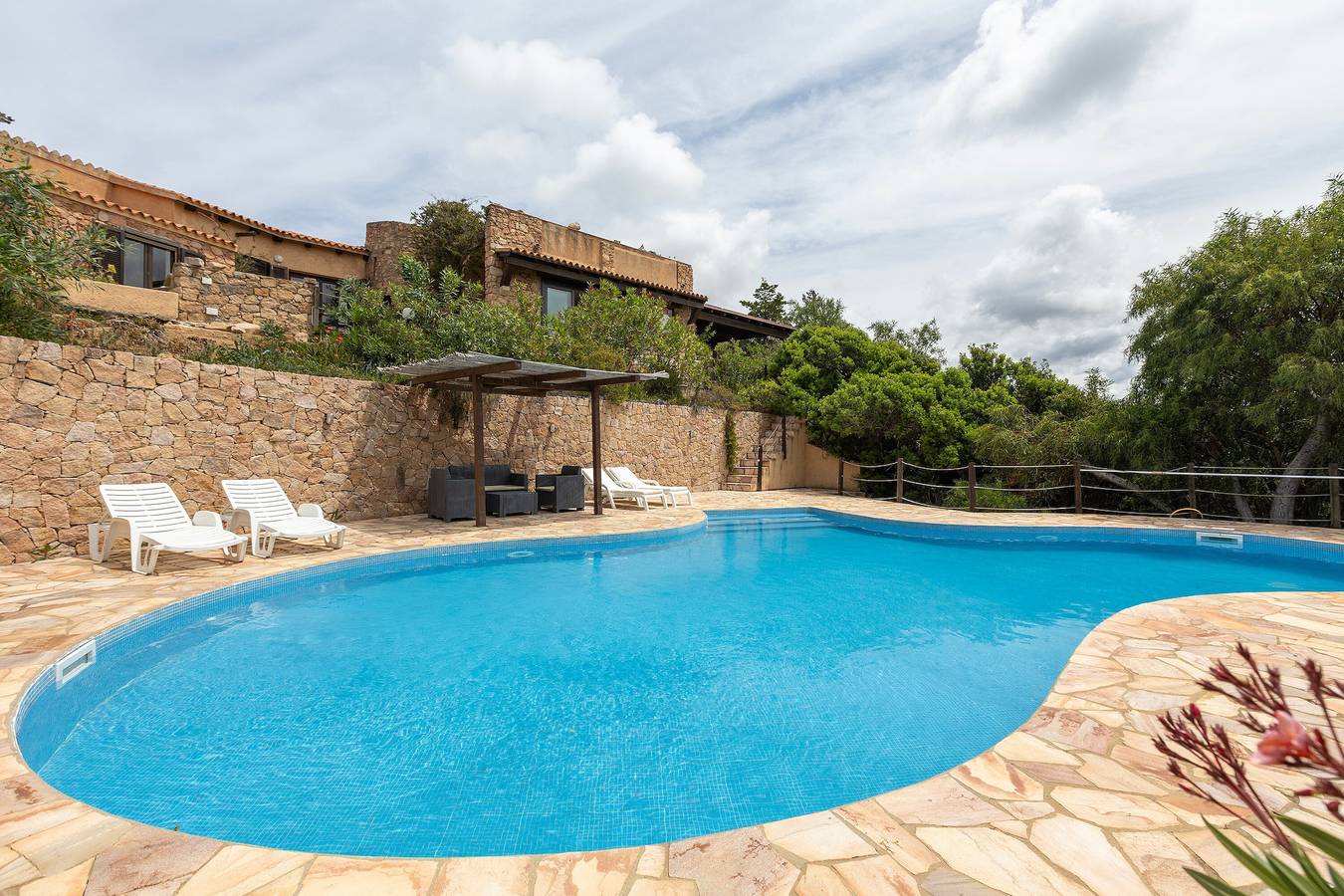 Villa „Querida“ mit Meerblick, privatem Pool und privater Terrasse in Costa Paradiso, Trinità d'Agultu e Vignola