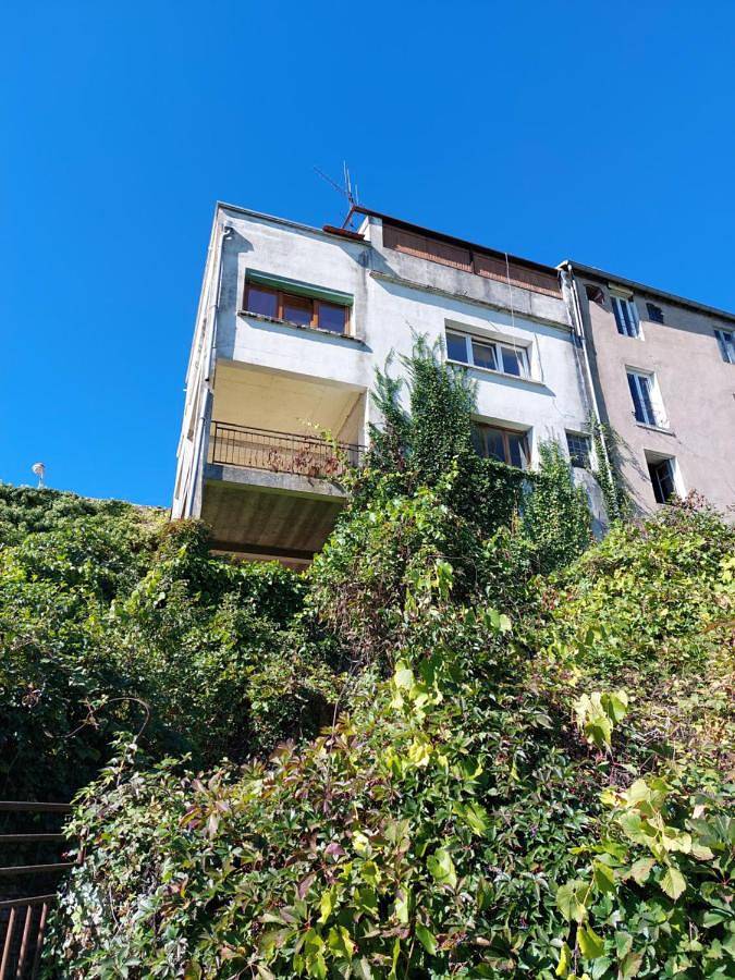 Location de vacances pour 6 personnes, avec Balcon ainsi que Terrasse et Vue à Champlitte - 4