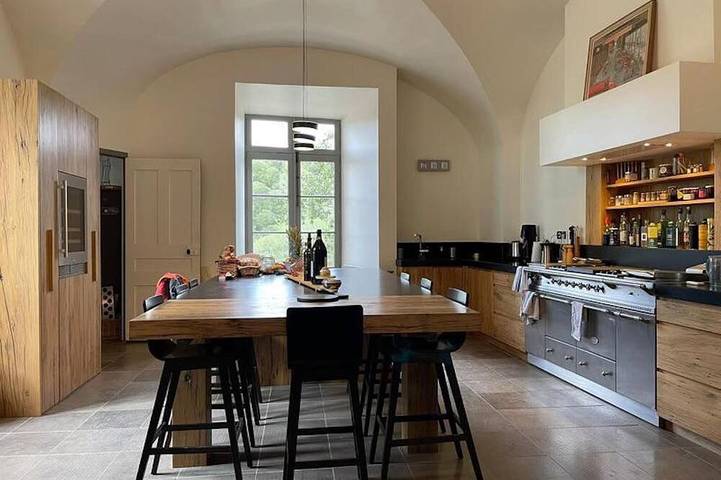 Château pour 16 personnes, avec jardin dans le Gard - 2