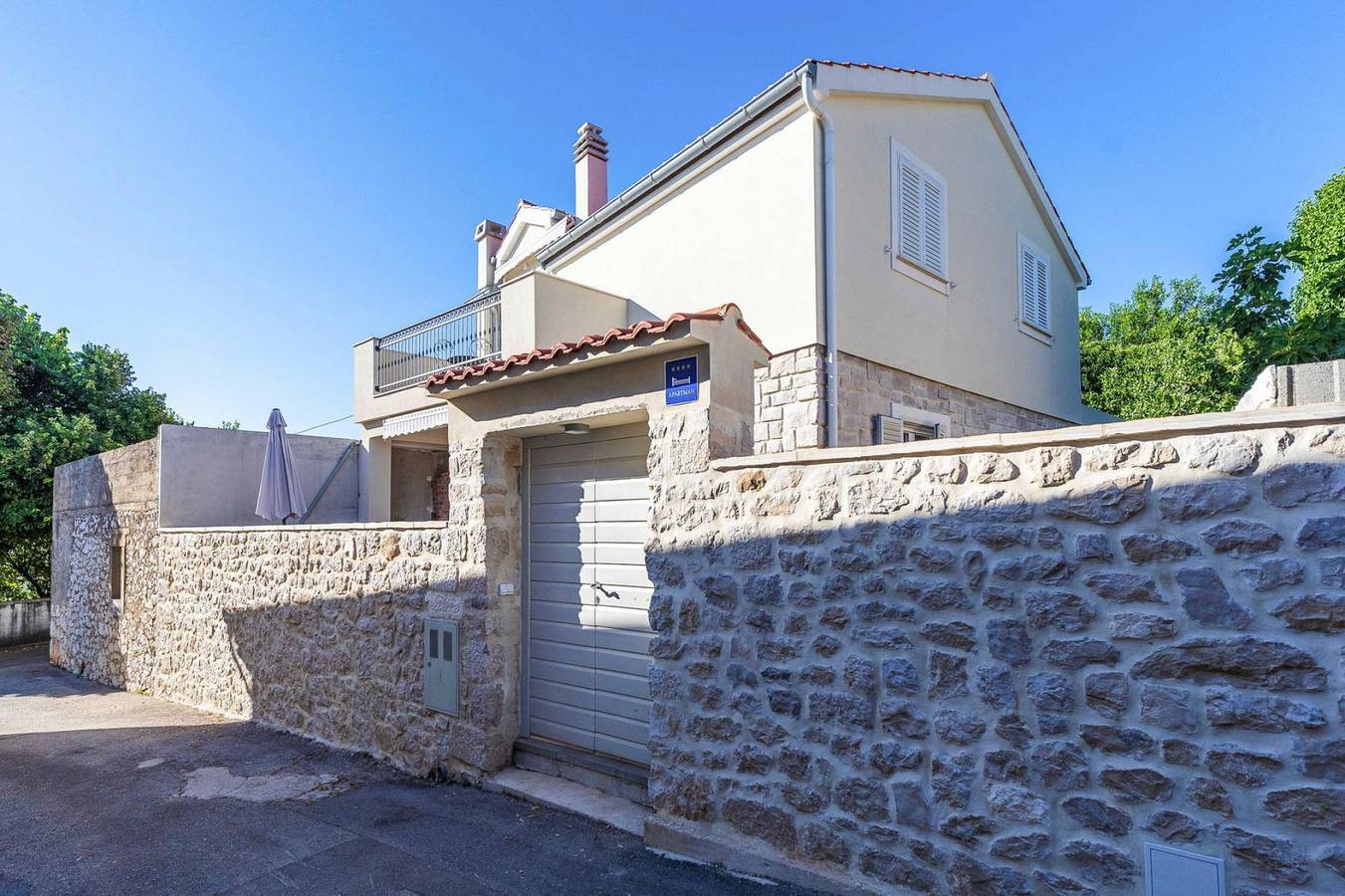 Steinhaus in Petrcane am Meer in Zadar (Kommun), Zadar