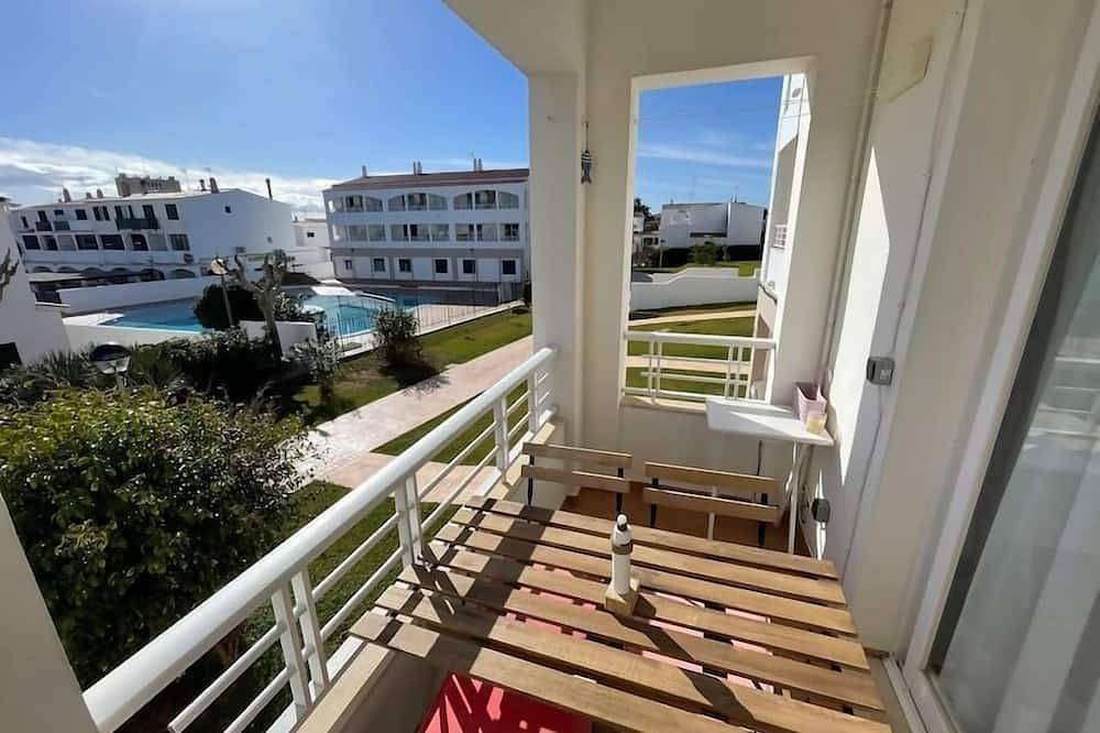 Apartamento entero, Algaiarens - Apto con piscina y junto a la playa in Cala Blanes, Ciudadela