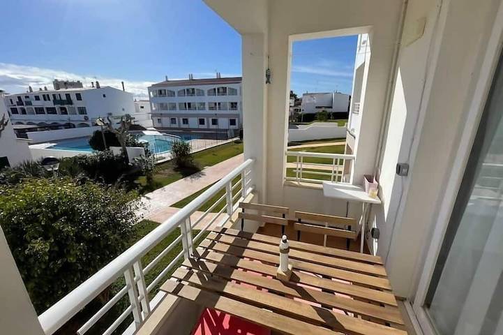 Apartamento de vacaciones para 4 personas, con balcón y piscina - 1