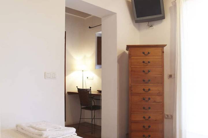 Villa de luxe 6 chambres doubles. Finca classique au style rustique ibicenco in Sant Josep de sa Talaia, Ibiza du Sud
