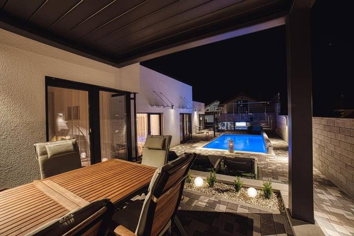 Apartament wakacyjny dla 12 osób, z Jacuzzi i Taras oraz Basen i Sauna w Park Narodowy Słowacki Raj