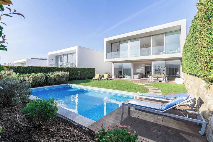 Villa für 8 Personen, mit Balkon und Garten - 1