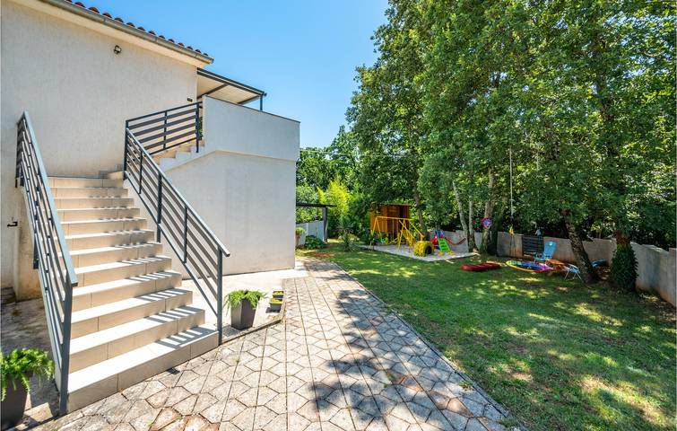 Gîte pour 5 personnes, avec jardin et terrasse à Svetvinčenat - 2