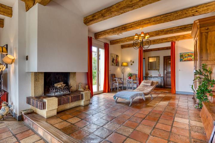 Maison Languedocienne avec piscine et vue sur la montagne in Pailhès, Côte méditerranéenne (France)