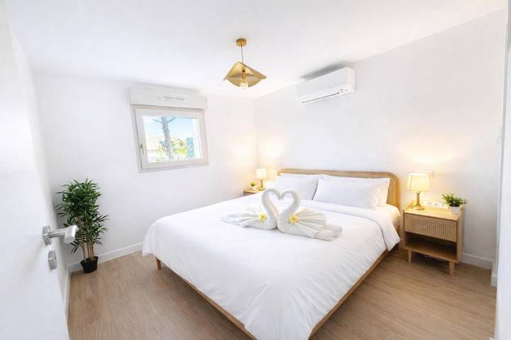 Gîte pour 4 personnes, avec jacuzzi et jardin à Gleizé - 2