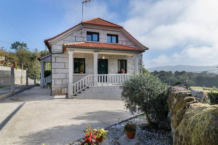 Casa rural para 8 personas, con Jardín en Villanueva de Arosa