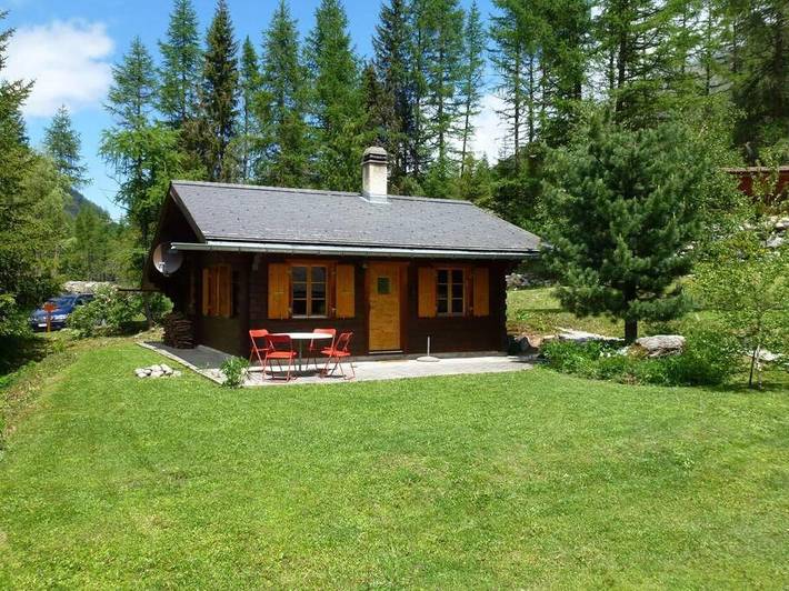 Chalet für 4 Personen, mit Terrasse und Ausblick in Zinal
