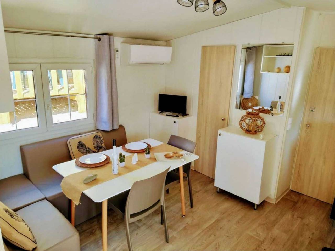 Camping - ccagfdh in La Seyne-sur-Mer, Région de Toulon