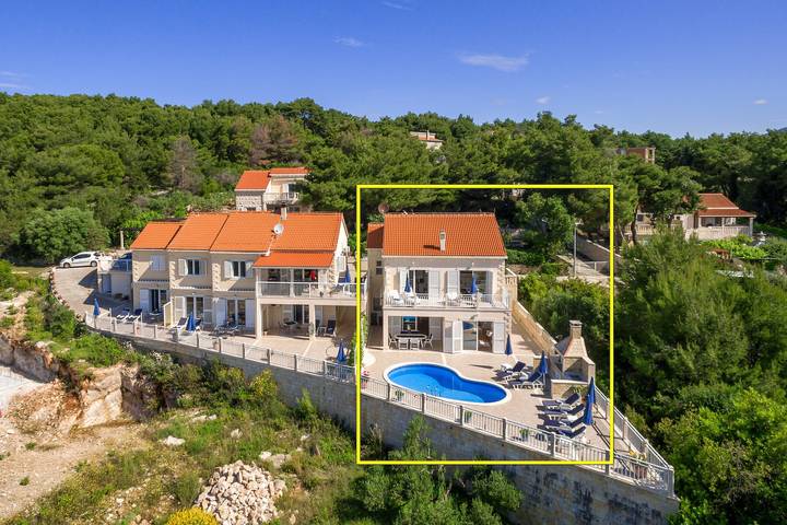 Villa pour 12 personnes, avec terrasse à Sumartin