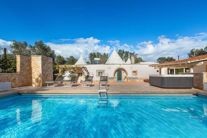 B&b per 7 persone, con giardino e piscina in Provincia di Brindisi