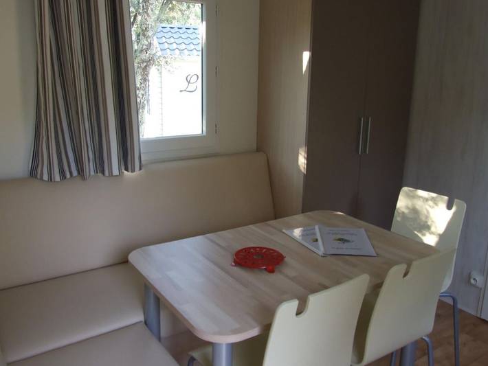 Mobil home pour 4 personnes, avec terrasse et piscine, animaux acceptés à Junas - 4