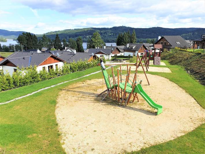 Ferienhaus für 5 Personen, mit Terrasse und Garten in Lipno - 2