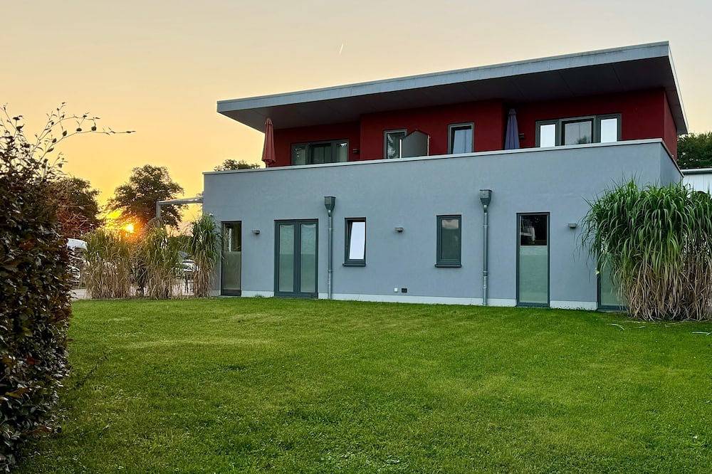 Ganze Wohnung, Doppelzimmer für 2 Gäste mit 20m² in Waren in Waren (Müritz), Müritz